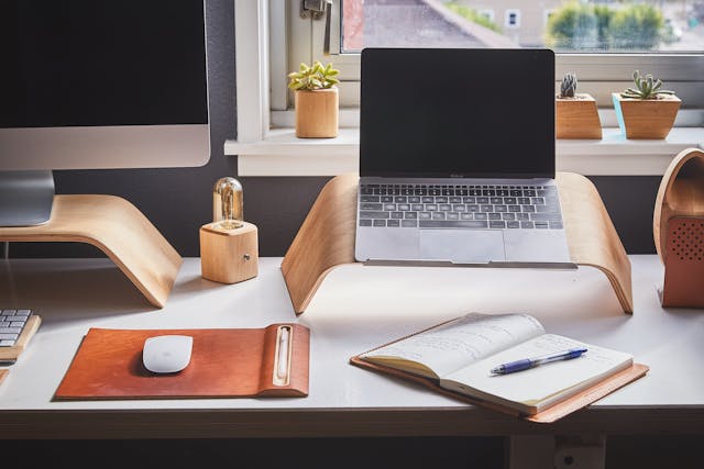 20 Best High-Markup Products to Sell Online September 10, 2025